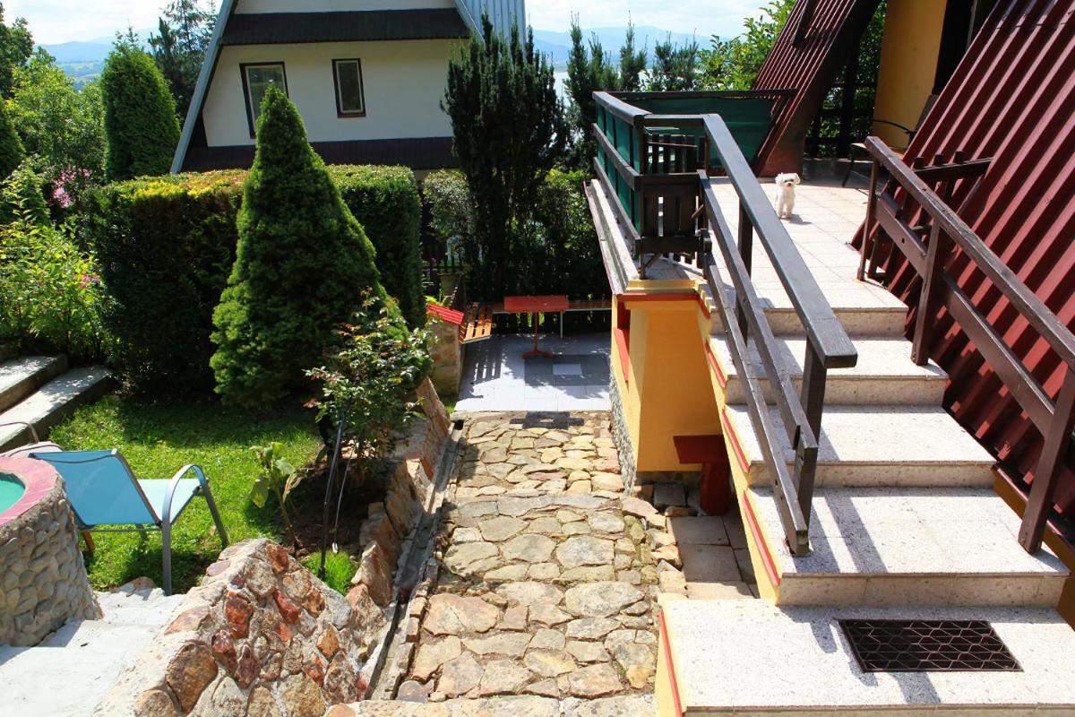 Domek Caloroczny Tresna Agata Exterior foto